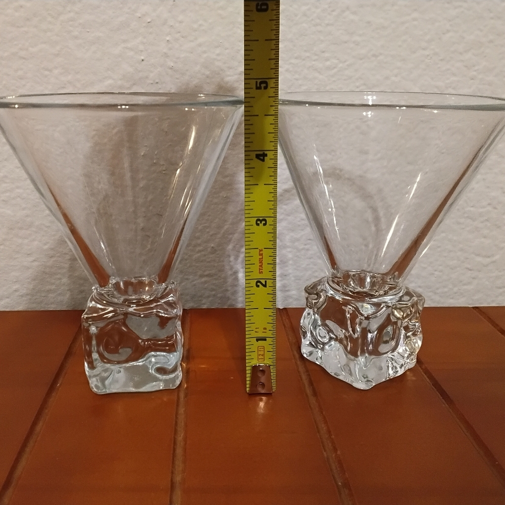 Set of 2 Vintage Disaronno Clear Glass Ice Cube Base Martini Glasses - Picture 10 of 12